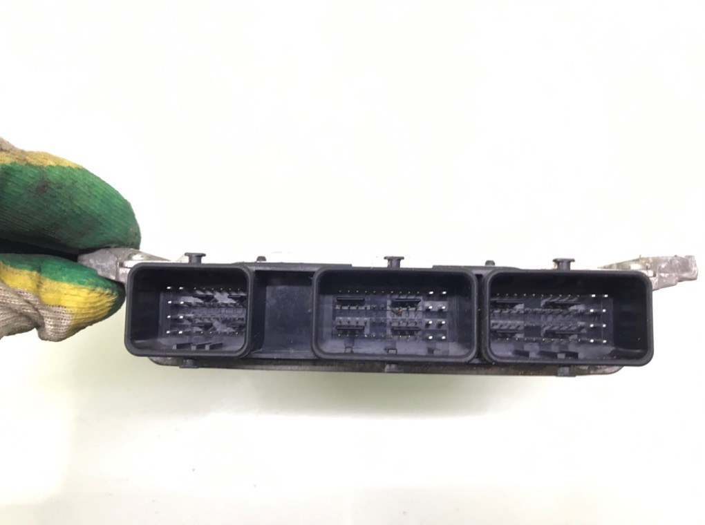 Блок управления двигателем бу для Renault Megane 3 1.6 i, 2011 г. Блок управления двигателем бу для Renault Megane 3 1.6 i, 2011 г.