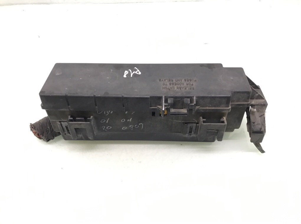 Блок предохранителей бу для Jeep Cherokee KJ 3.7 i,  2001 г.