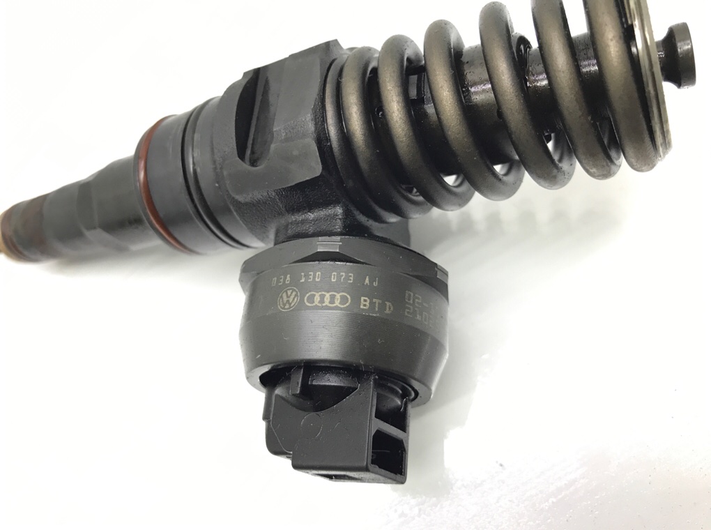 Форсунка бу для Volkswagen Golf 4 1.9 TDi, 2002 г. Форсунка бу для Volkswagen Golf 4 1.9 TDi, 2002 г.