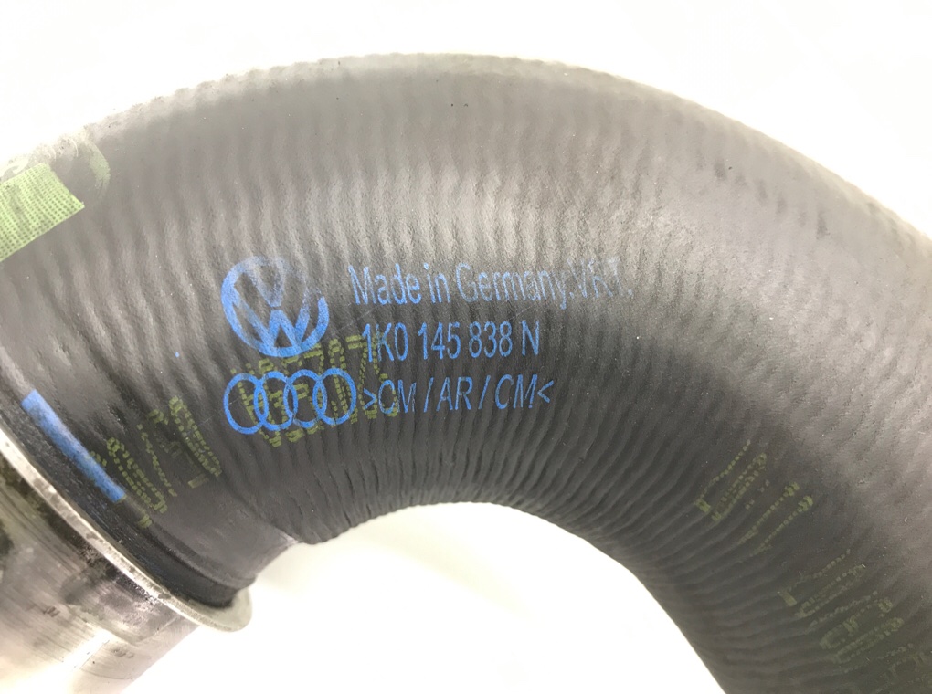 Патрубок интеркулера бу для Skoda Octavia A5 1.9 TDi, 2007 г. Патрубок интеркулера бу для Skoda Octavia A5 1.9 TDi, 2007 г.