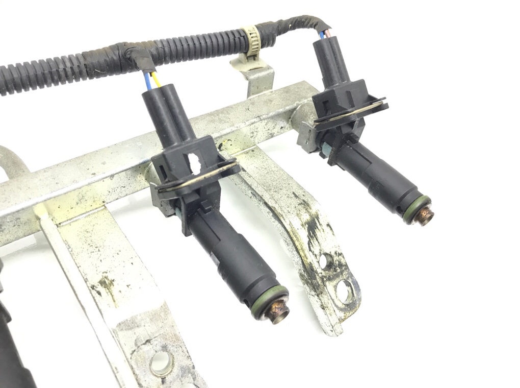 Топливная рампа бу для Chevrolet Spark  1.0 i,  2010 г.