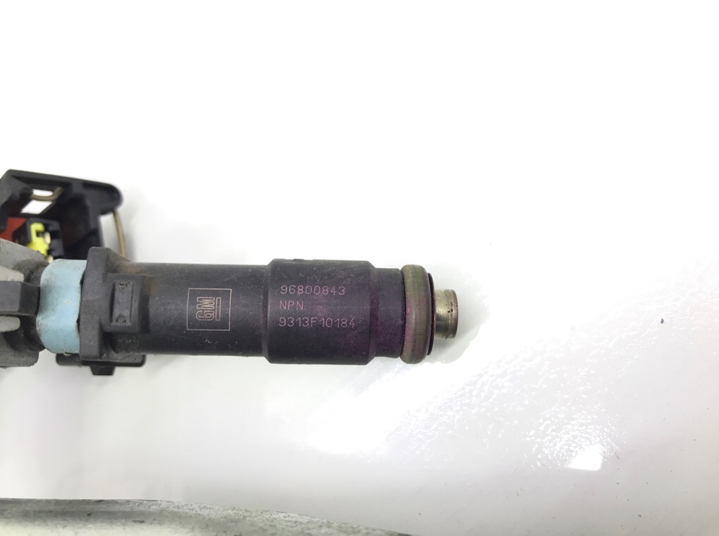 Топливная рампа бу для Chevrolet Spark  1.0 i,  2010 г.