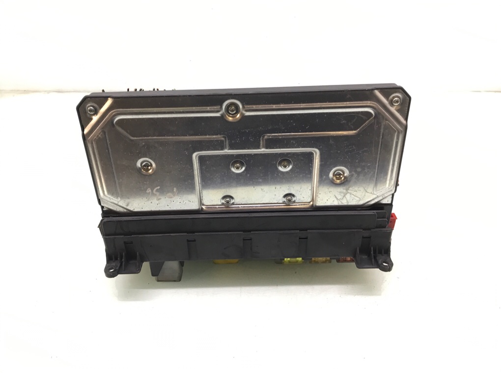 Блок предохранителей бу для Mercedes Viano W639 2.2 CDi,  2005 г.