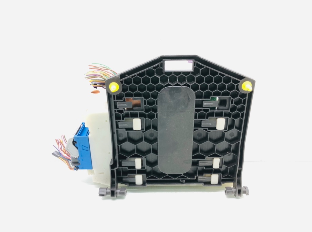 Блок предохранителей бу для Ford Mondeo 4 2.0 TDCi, 2007 г. Блок предохранителей бу для Ford Mondeo 4 2.0 TDCi, 2007 г.