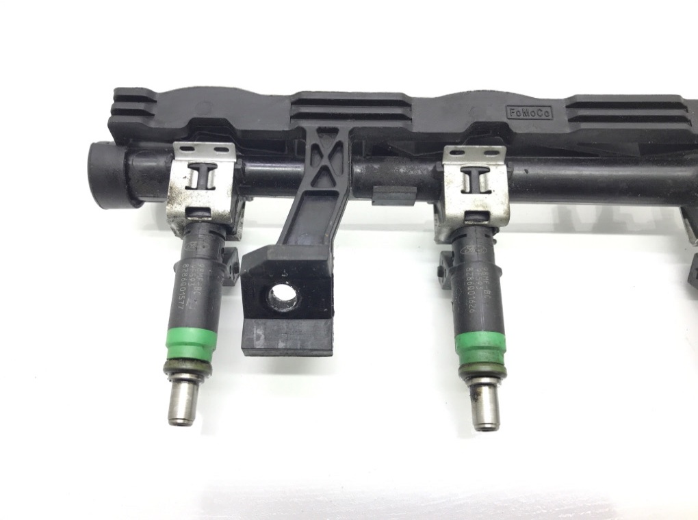 Топливная рампа бу для Ford Focus 2 1.6 i,  2009 г.