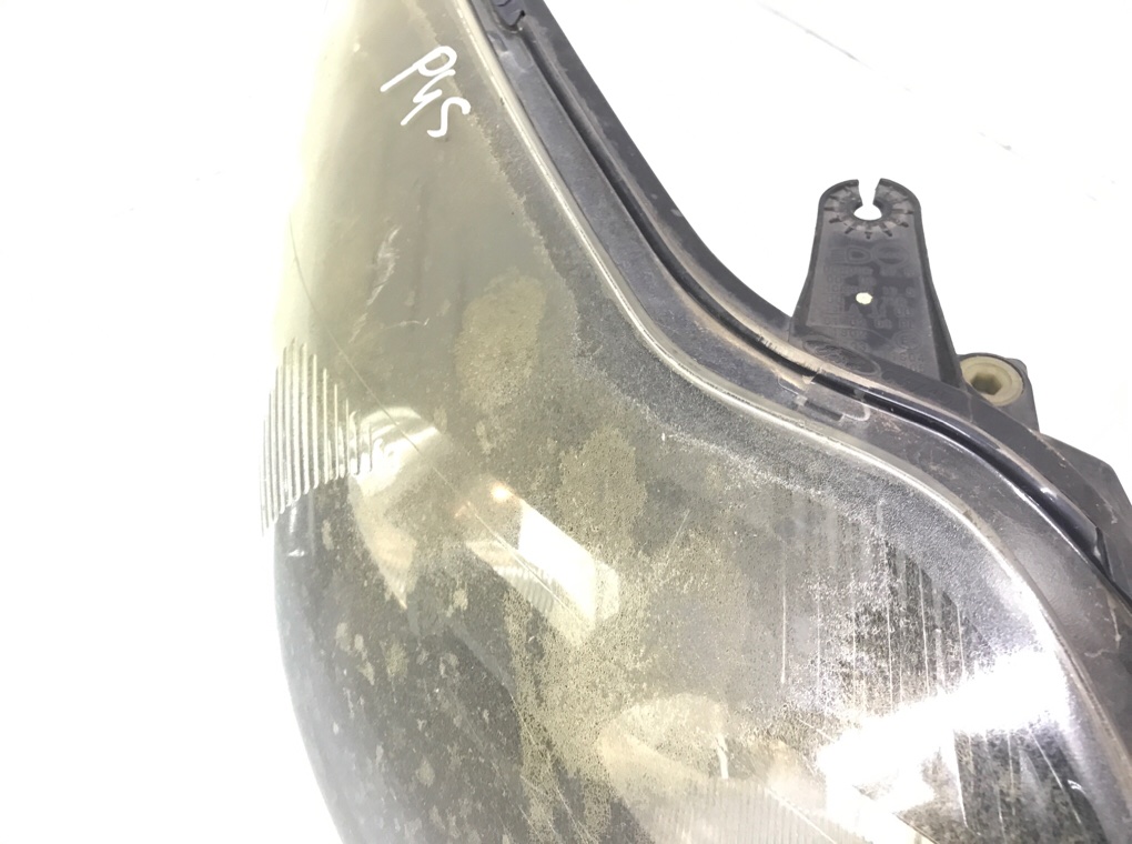 Фара правая бу для Ford Focus 2 1.8 i, 2009 г. Фара правая бу для Ford Focus 2 1.8 i, 2009 г.