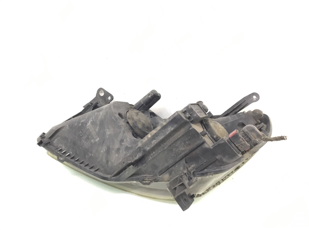 Фара правая бу для Opel Zafira B 1.8 i,  2007 г.