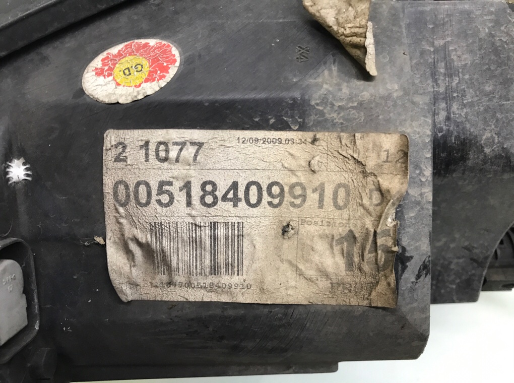 Фара правая бу для Fiat Punto  1.4 i,  2009 г.