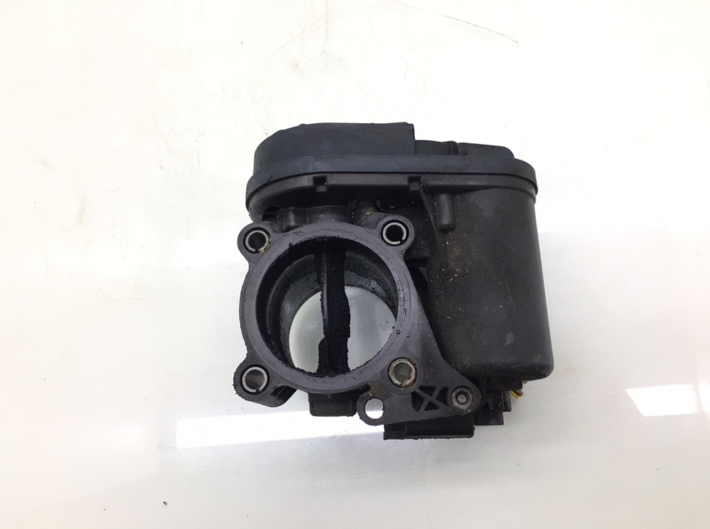 Заслонка дроссельная бу для Land Rover Range Rover 3 3.6 TD, 2008 г. Заслонка дроссельная бу для Land Rover Range Rover 3 3.6 TD, 2008 г.