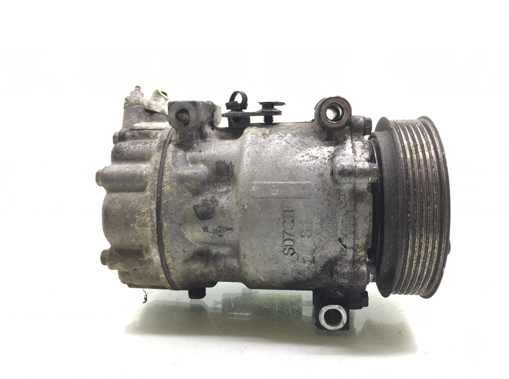 Компрессор кондиционера бу для Peugeot 308 T7 1.6 HDi,  2010 г.