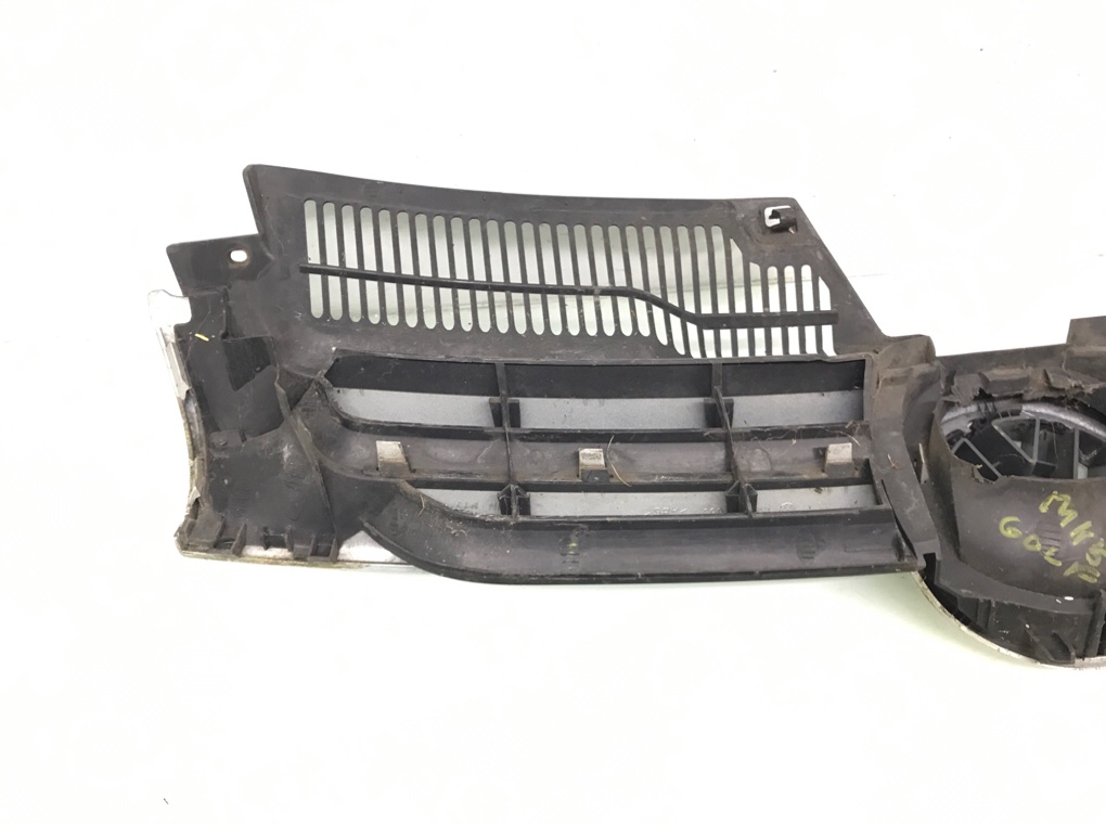 Решетка радиатора бу для Volkswagen Golf 5 2.0 SDi,  2005 г.