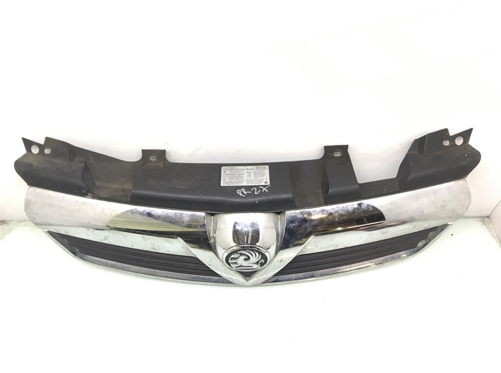 Решетка радиатора бу для Opel Zafira B 1.6 i,  2006 г.