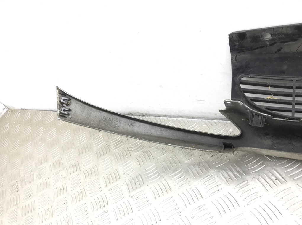 Решетка радиатора бу для Peugeot 206 1 1.4 i,  2004 г.