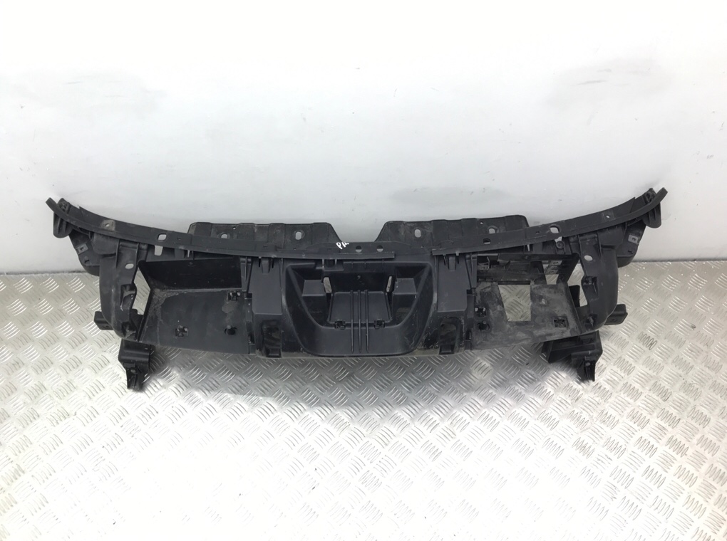 Кронштейн крепления бампера переднего бу для Peugeot 3008  1.6 HDi,  2011 г.