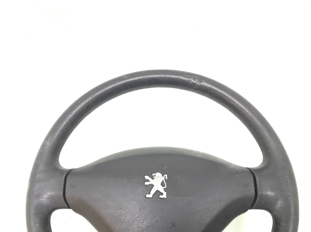Руль бу для Peugeot 207  1.4 i,  2007 г.