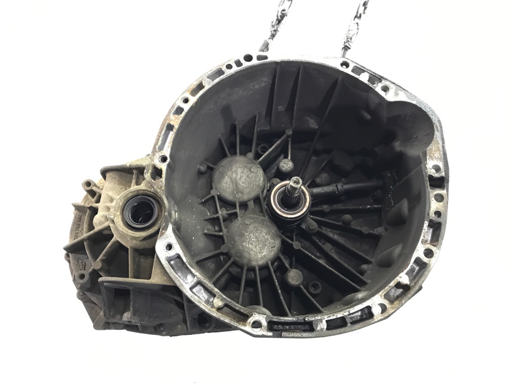 КПП механическая (МКПП) бу для Nissan NV400 2.3 DCI, 2015 г.