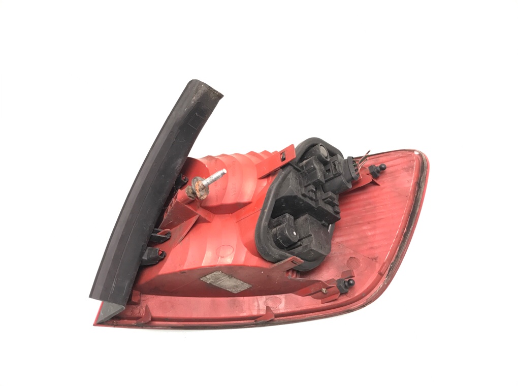 Фонарь задний левый бу для Audi A6 C6 2.0 TDi,  2006 г.