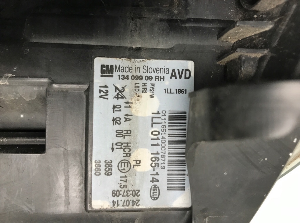 Фара правая бу для Opel Insignia 1 1.8 i,  2014 г.