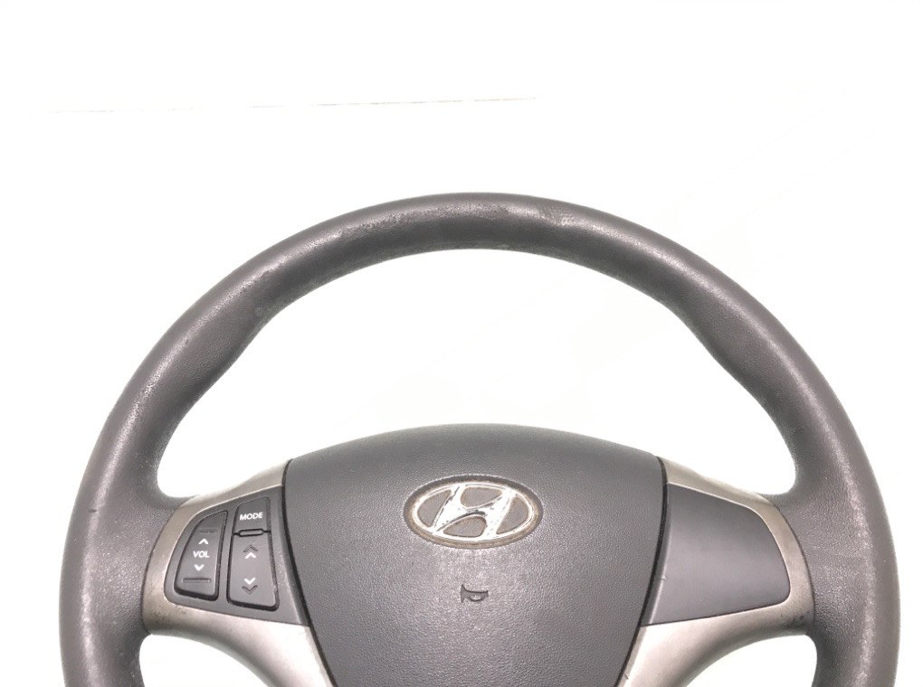 Руль бу для Hyundai i30 1 1.4 i, 2009 г. Руль бу для Hyundai i30 1 1.4 i, 2009 г.