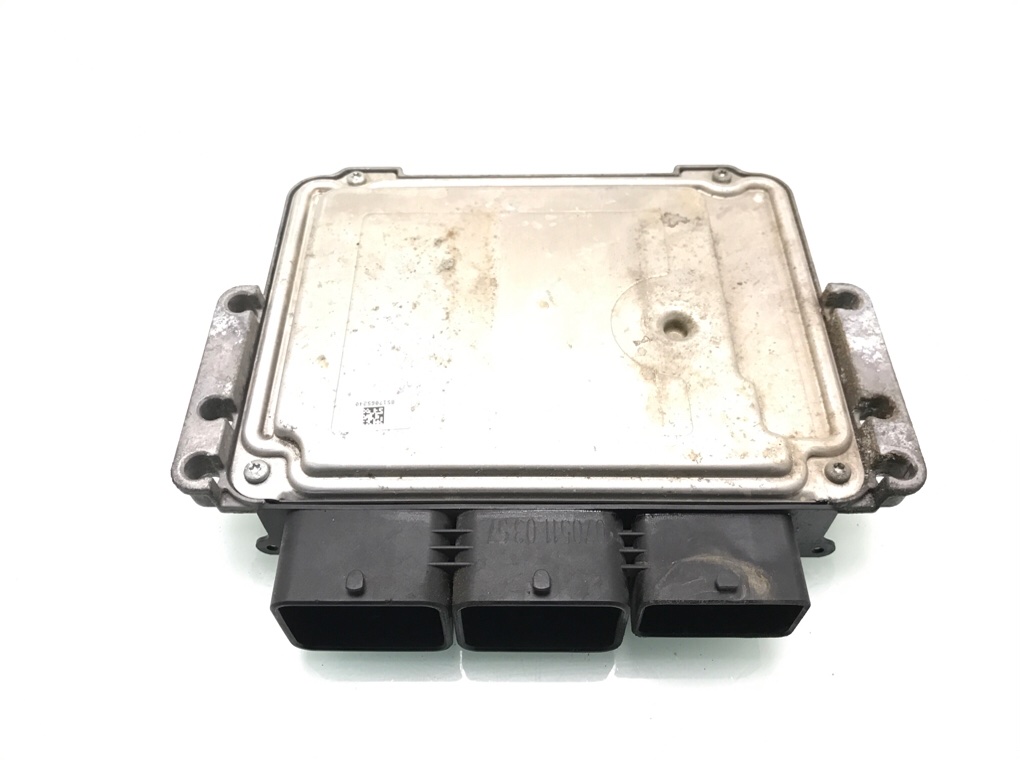 Блок управления двигателем бу для Ford Fiesta 6 1.6 TDCi,  2011 г.