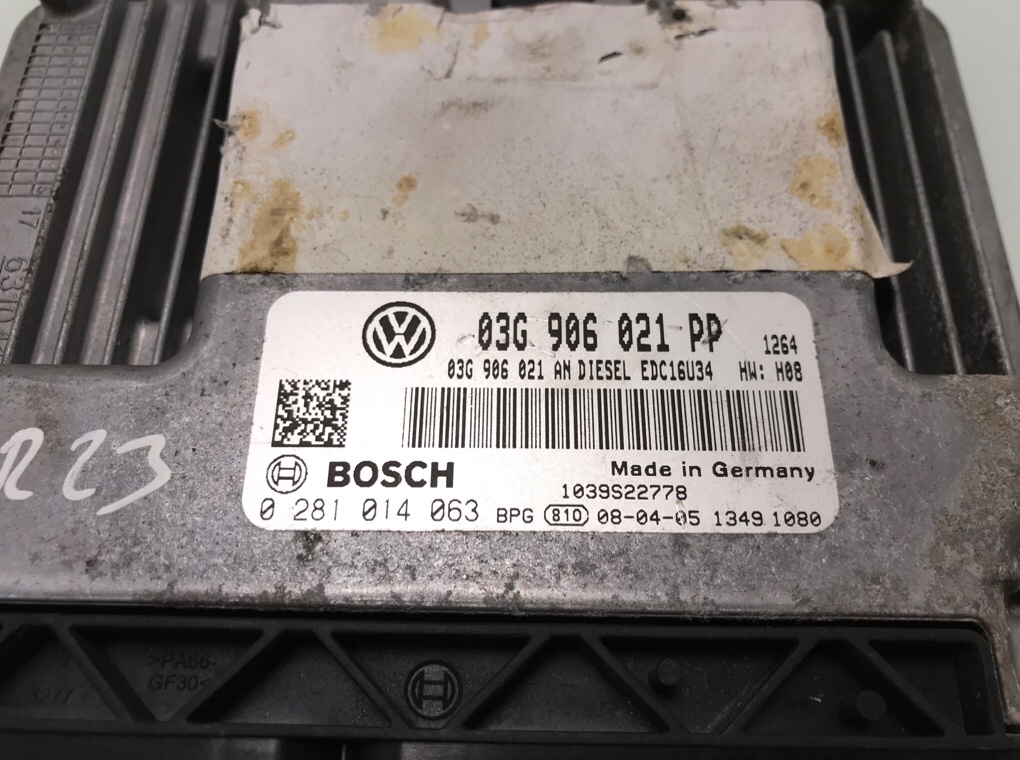 Блок управления двигателем бу для Volkswagen Golf 5 2.0 TDi,  2008 г.