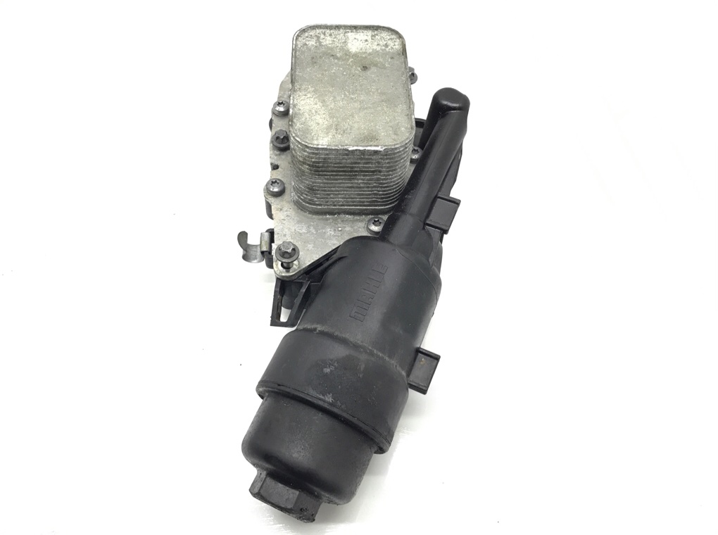 Корпус масляного фильтра бу для BMW 2 F46 1.5 i,  2016 г.