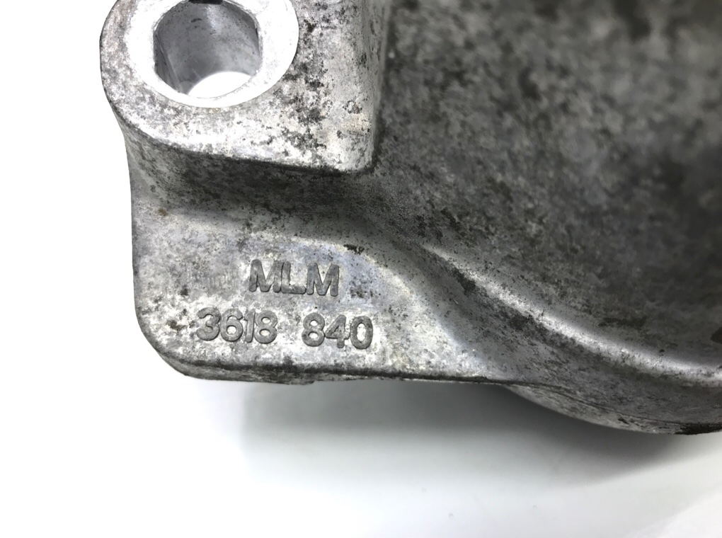 Подушка крепления двигателя бу для Jaguar XE  2.0 TDi,  2015 г.