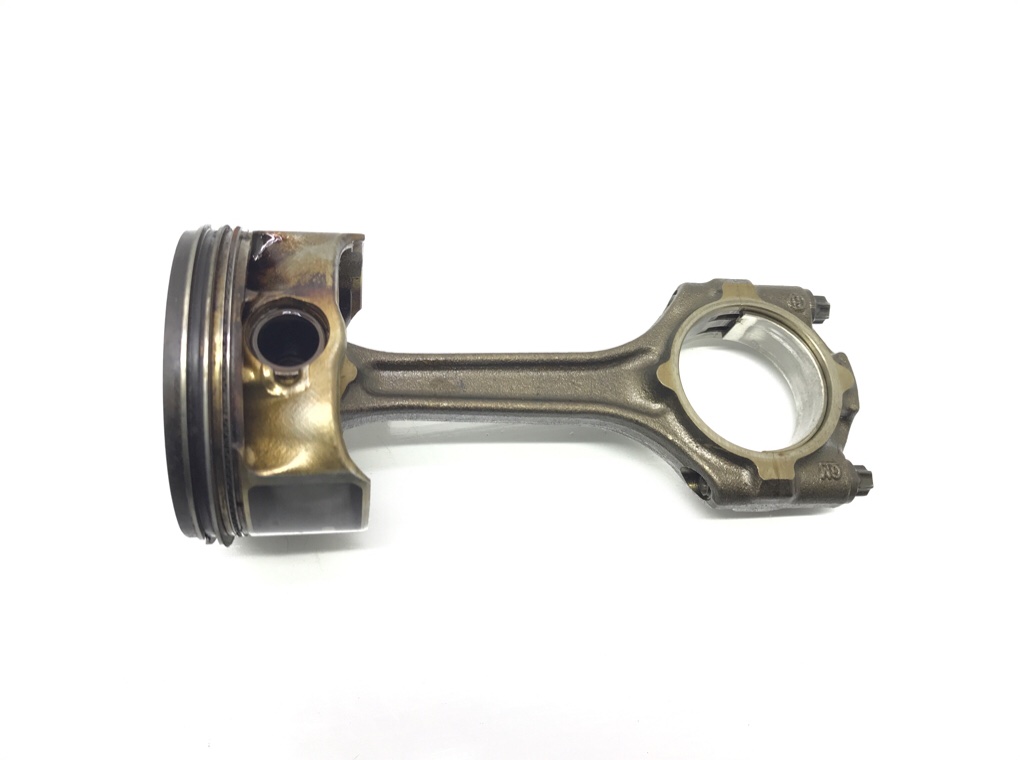 Поршень бу для Opel Astra H 1.8 i,  2008 г.