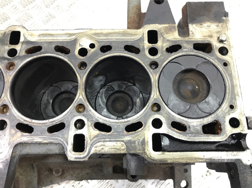 Блок цилиндров бу для Opel Corsa D 1.3 CDTi, 2010 г. Блок цилиндров бу для Opel Corsa D 1.3 CDTi, 2010 г.