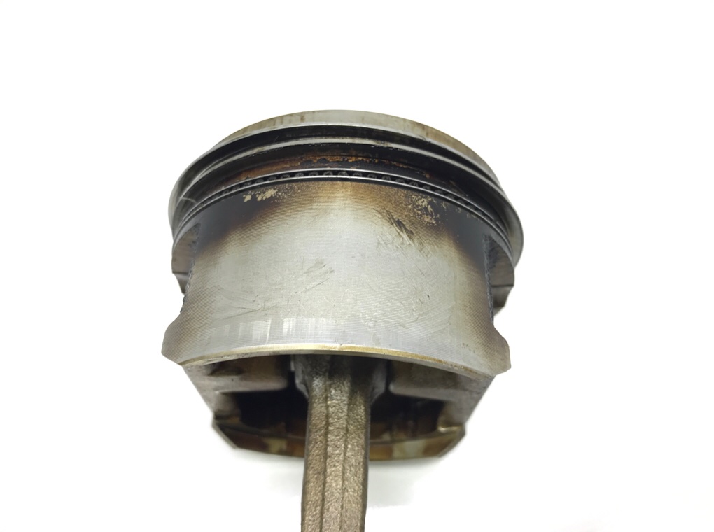 Поршень бу для Honda Civic 7 1.6 i,  2005 г.