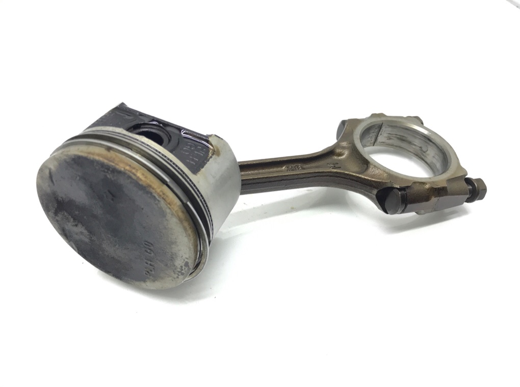 Поршень бу для Honda Civic 7 1.6 i,  2005 г.