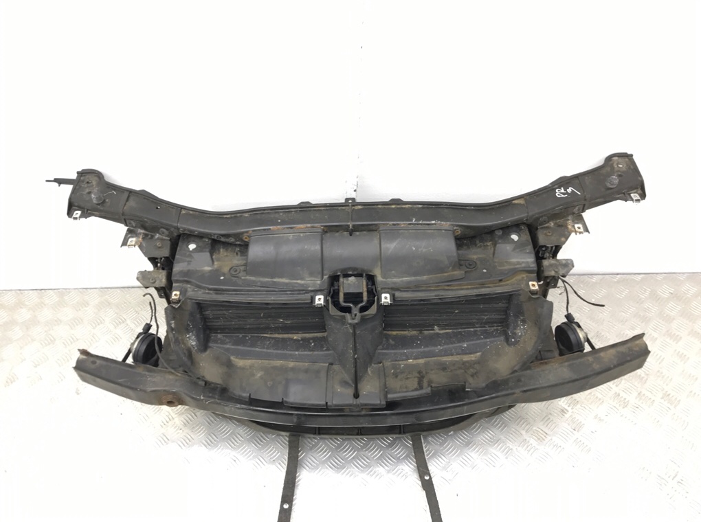 Панель передняя (телевизор) бу для BMW 3 E90/E91/E92/E93 2.0 i,  2009 г.