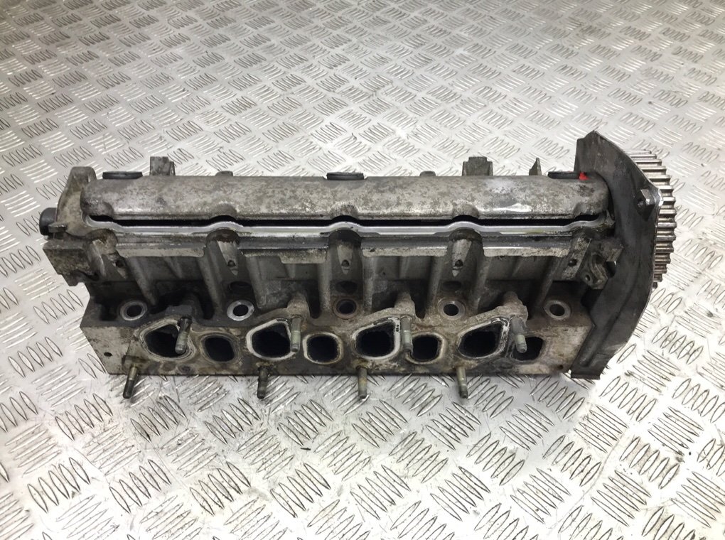 Головка блока цилиндров бу для Opel Vivaro 1 1.9 CDTi,  2006 г.