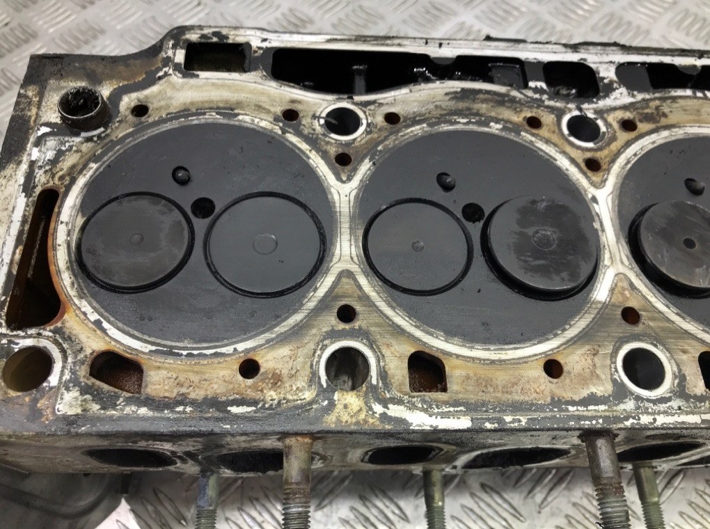 Головка блока цилиндров бу для Opel Vivaro 1 1.9 CDTi,  2006 г.