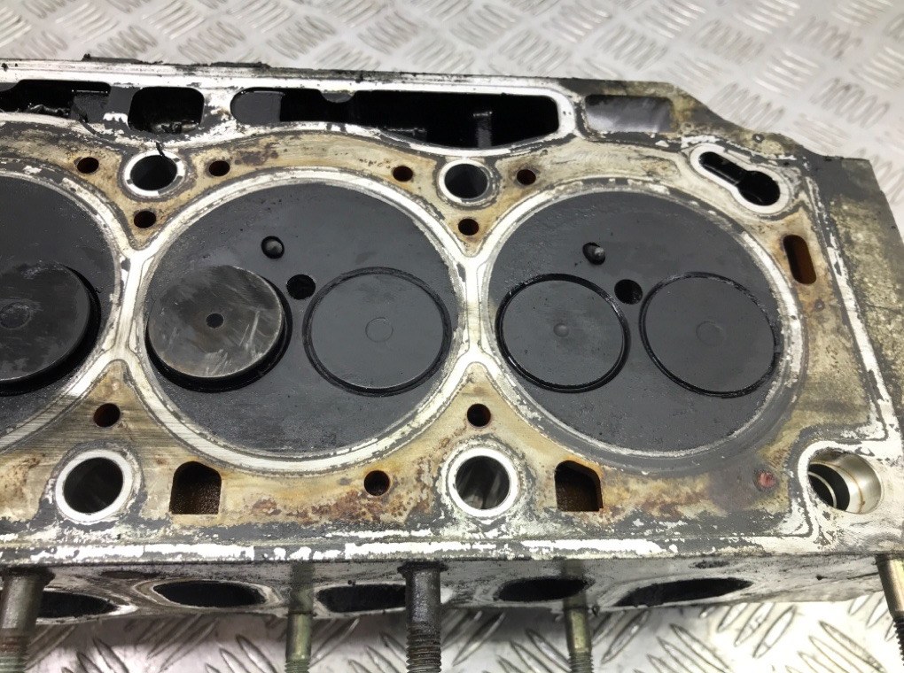 Головка блока цилиндров бу для Opel Vivaro 1 1.9 CDTi,  2006 г.