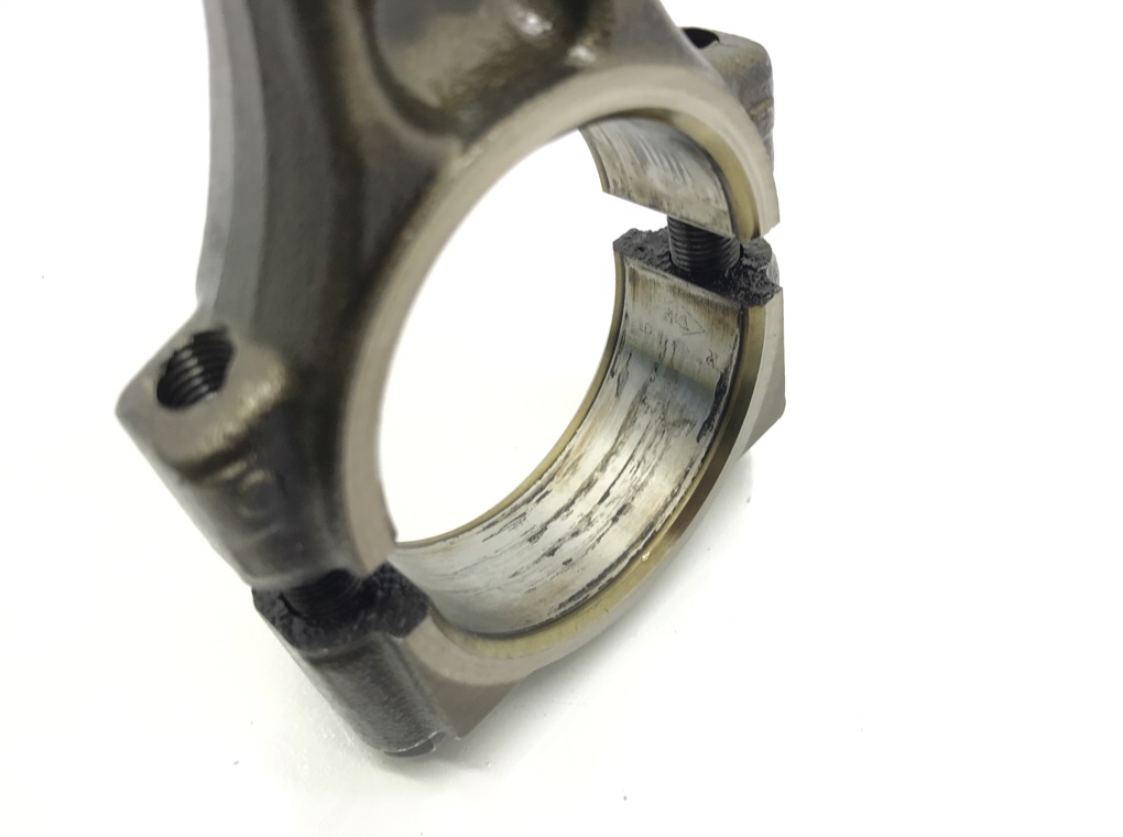 Поршень бу для Opel Vivaro 1 1.9 CDTi,  2006 г.