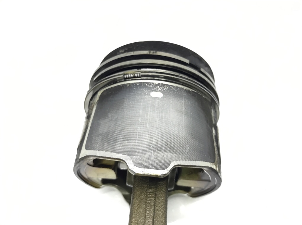 Поршень бу для Opel Vivaro 1 1.9 CDTi,  2006 г.