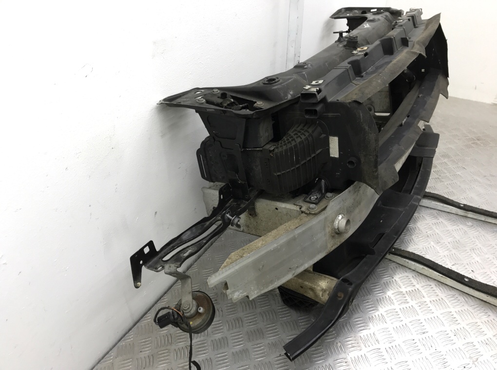 Панель передняя (телевизор) бу для BMW 1 F20/F21 2.0 TD, 2012 г. Панель передняя (телевизор) бу для BMW 1 F20/F21 2.0 TD, 2012 г.