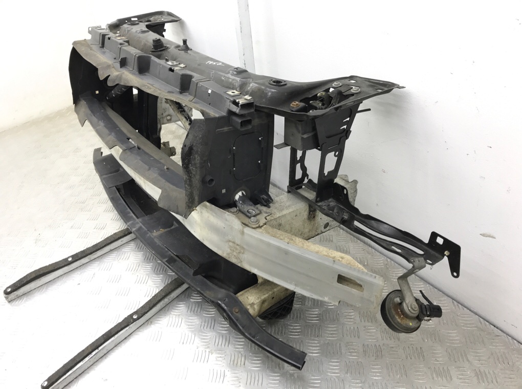 Панель передняя (телевизор) бу для BMW 1 F20/F21 2.0 TD, 2012 г. Панель передняя (телевизор) бу для BMW 1 F20/F21 2.0 TD, 2012 г.