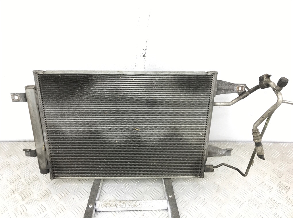 Радиатор кондиционера бу для Mitsubishi Colt 6 1.3 i, 2006 г. Радиатор кондиционера бу для Mitsubishi Colt 6 1.3 i, 2006 г.