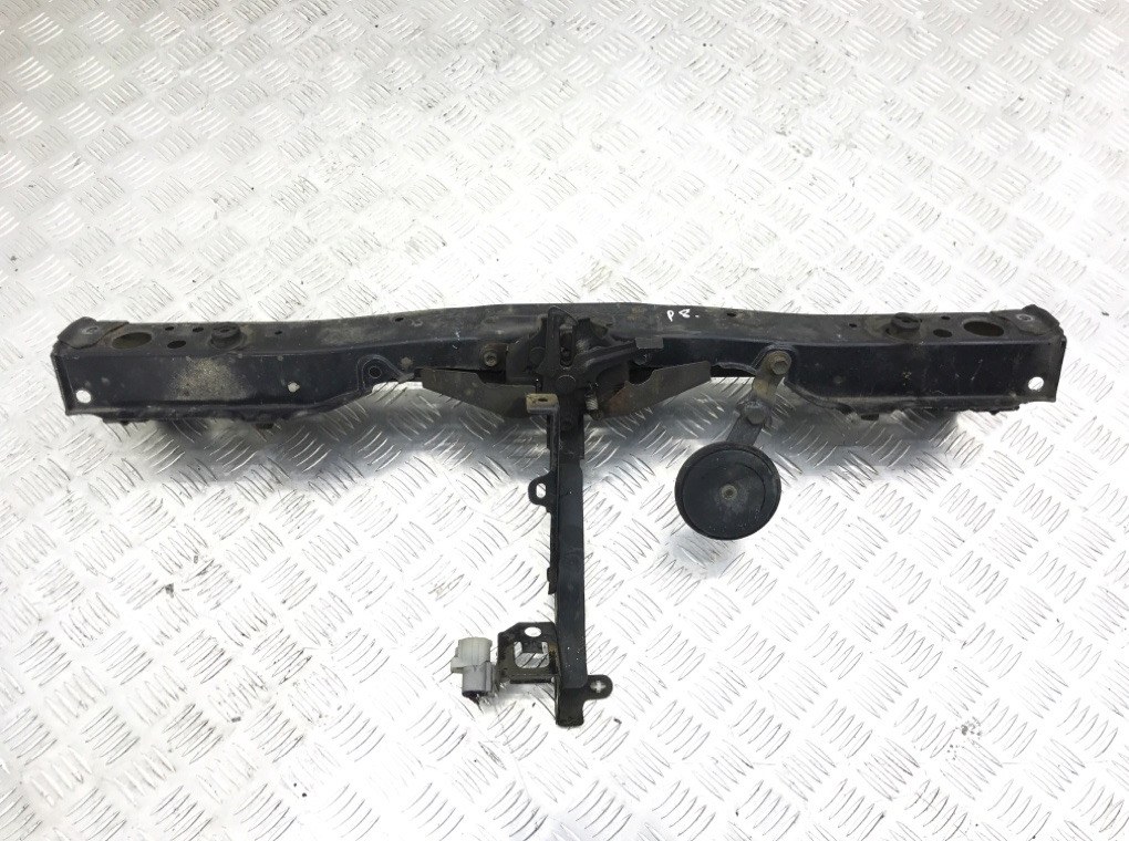 Планка под капот бу для Toyota Corolla Verso 2.2 TD, 2006 г.