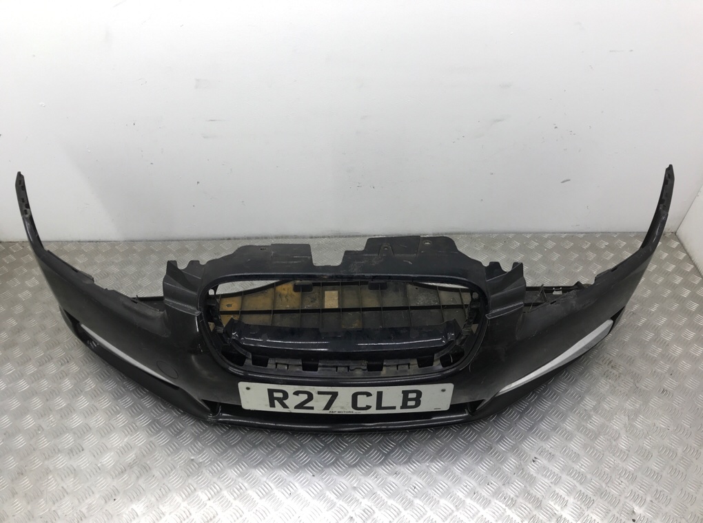 Бампер передний бу для Jaguar XF  2.7 TD,  2008 г.