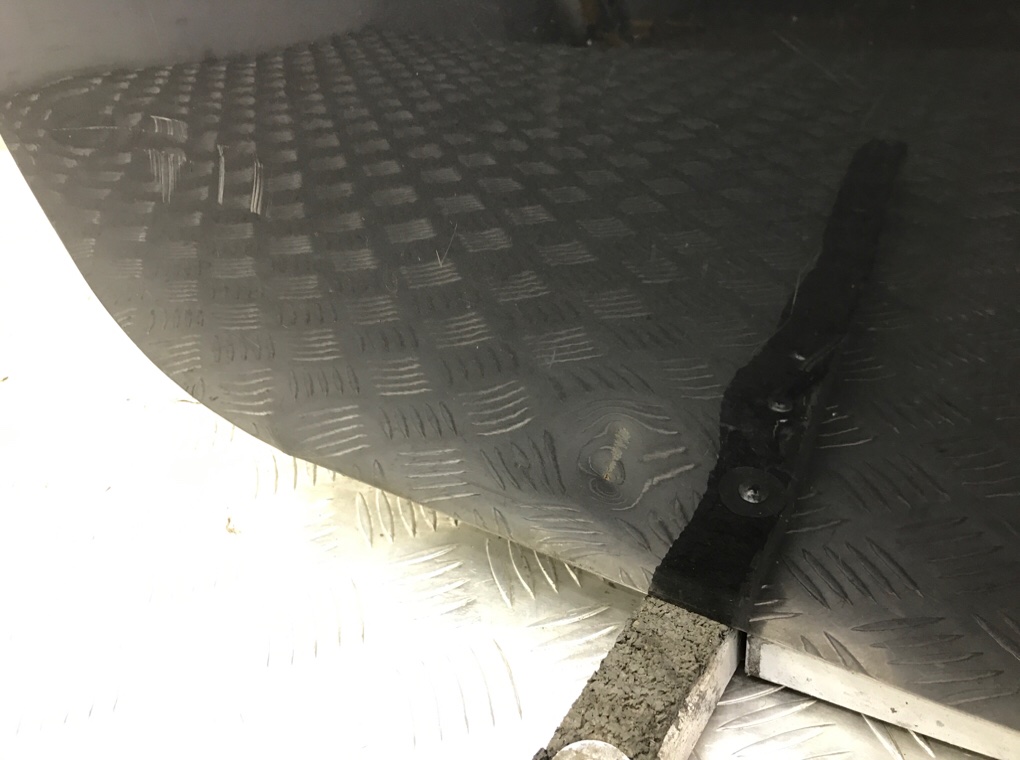 Дверь задняя распашная левая бу для Ford Transit  2.2 TDCi,  2010 г.