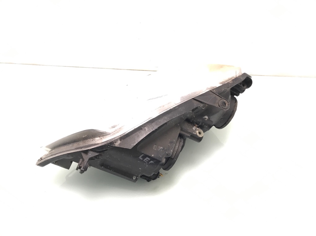 Фара правая бу для Volkswagen Polo 4 1.2 i,  2006 г.