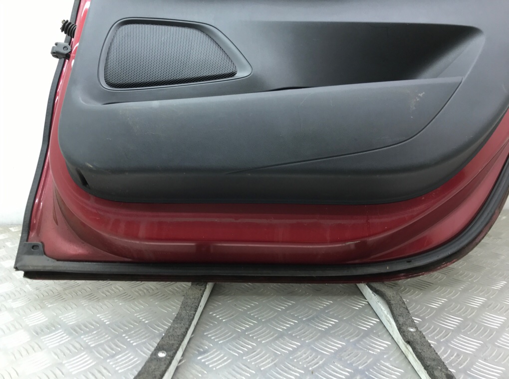 Дверь задняя правая бу для Citroen C4 Grand Picasso 2 1.6 HDi,  2015 г.