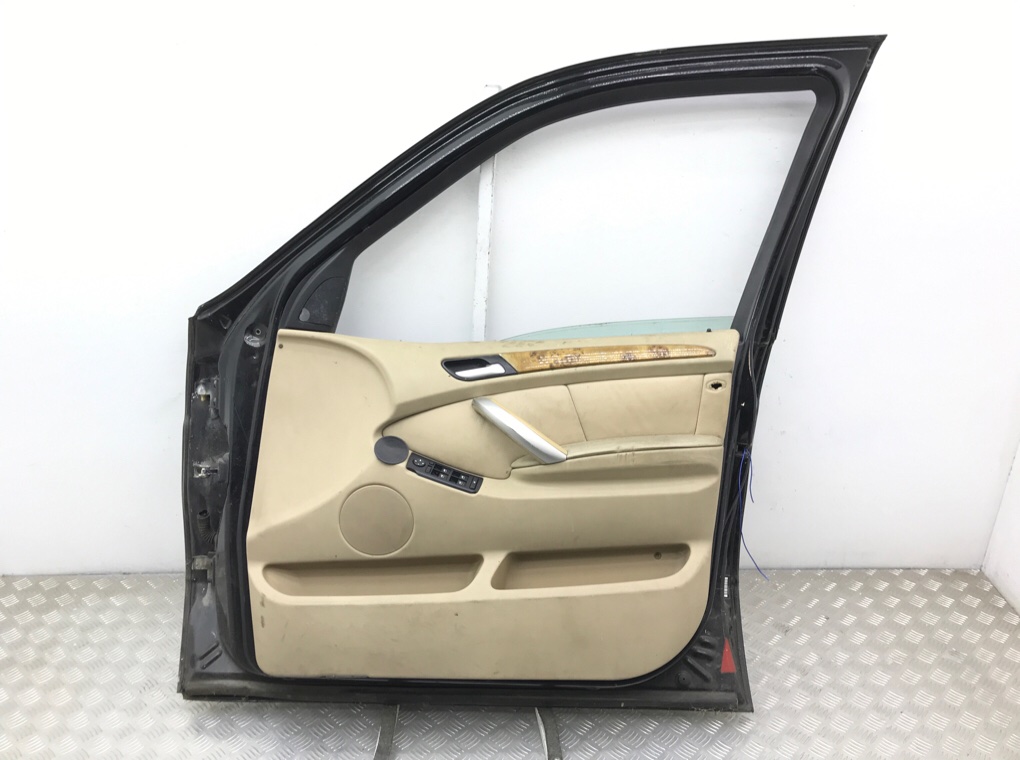 Дверь передняя правая бу для BMW X5 E53 3.0 i,  2001 г.