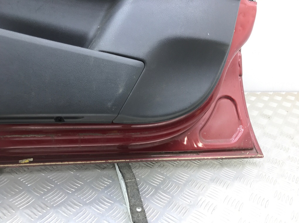 Дверь передняя правая бу для Opel Zafira B 1.6 i, 2006 г. Дверь передняя правая бу для Opel Zafira B 1.6 i, 2006 г.