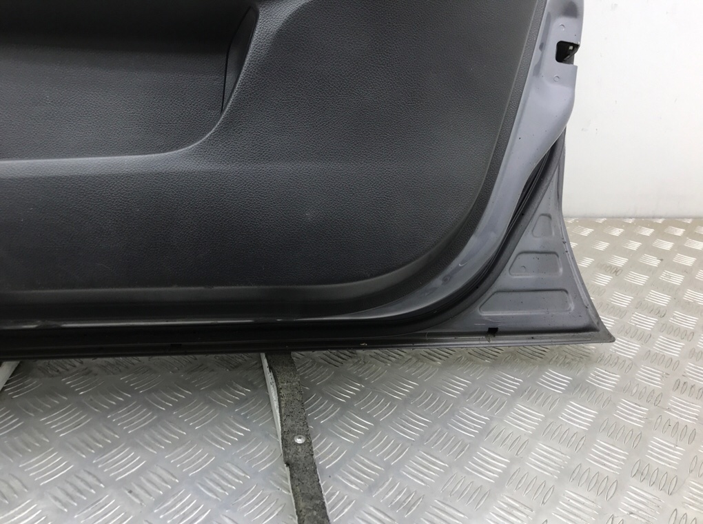 Дверь передняя правая бу для Nissan Note E11 1.6 i, 2010 г. Дверь передняя правая бу для Nissan Note E11 1.6 i, 2010 г.