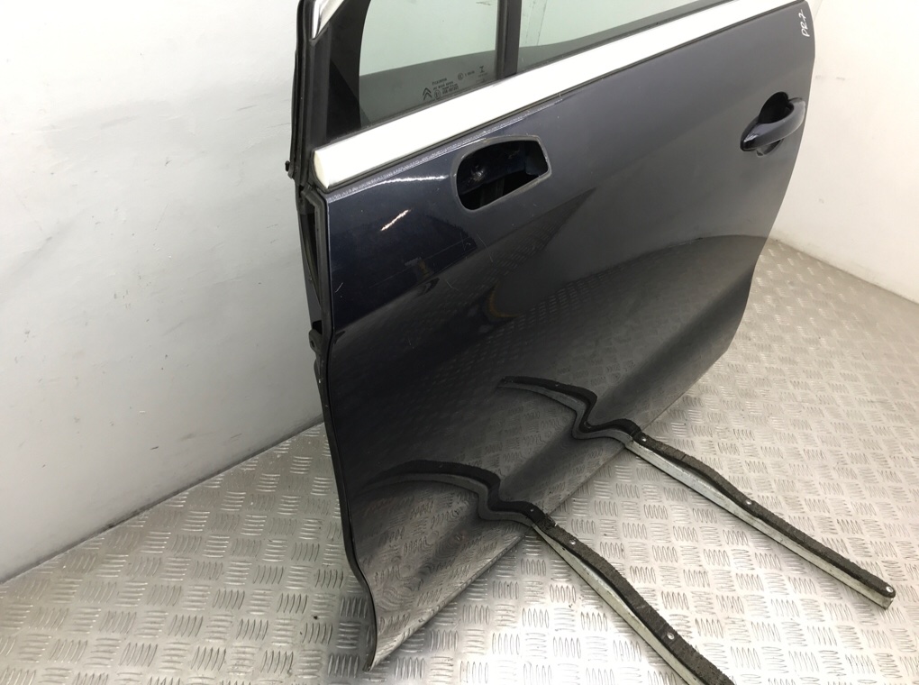 Дверь передняя левая бу для Citroen DS4 1 2.0 HDi, 2013 г. Дверь передняя левая бу для Citroen DS4 1 2.0 HDi, 2013 г.