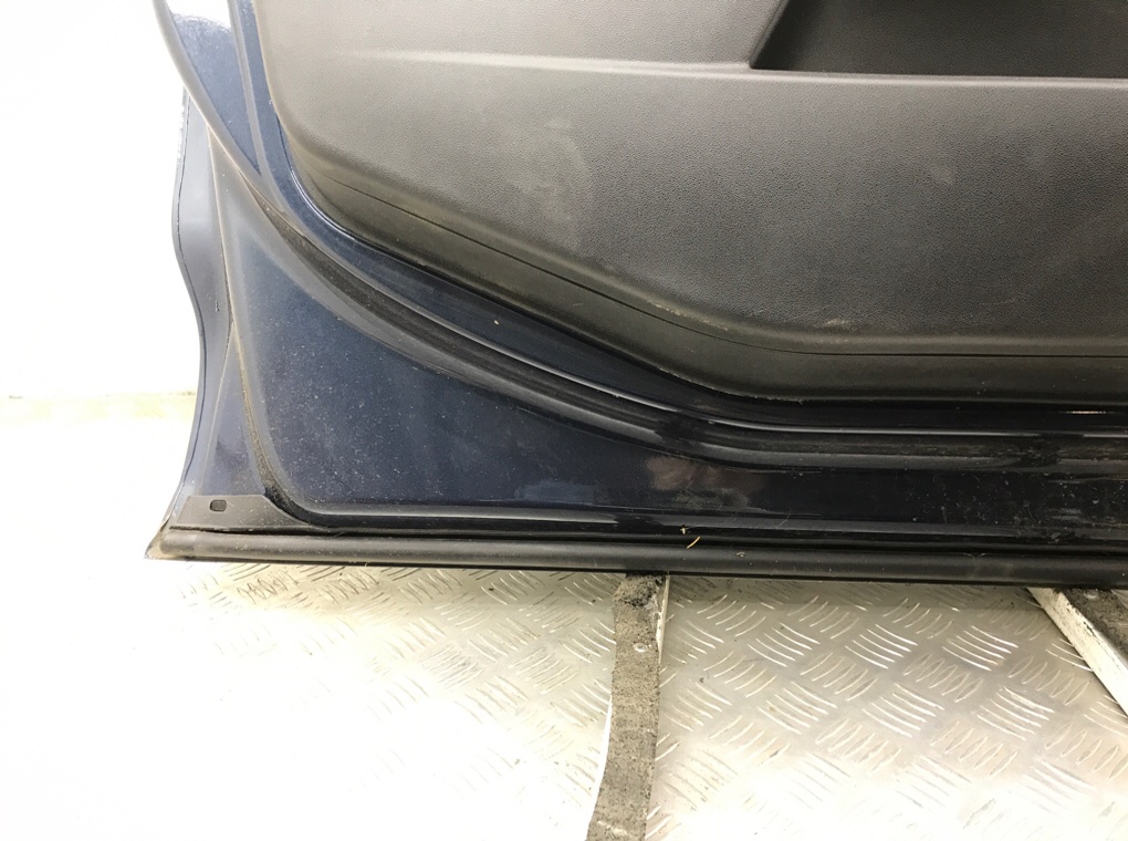 Дверь передняя левая бу для Citroen DS4 1 2.0 HDi, 2013 г. Дверь передняя левая бу для Citroen DS4 1 2.0 HDi, 2013 г.